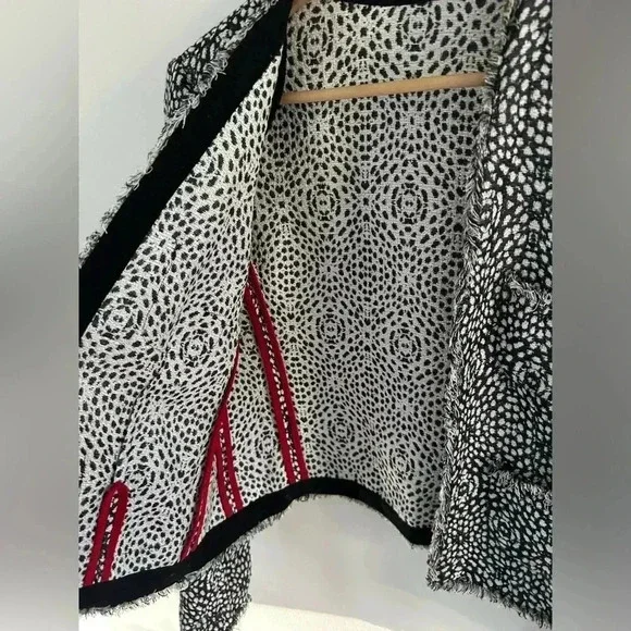 L’AGENCE Tweed Fringe Cropped black/ white blazer Jacket Sz 8 Veronica beard - Picture 8 of 10